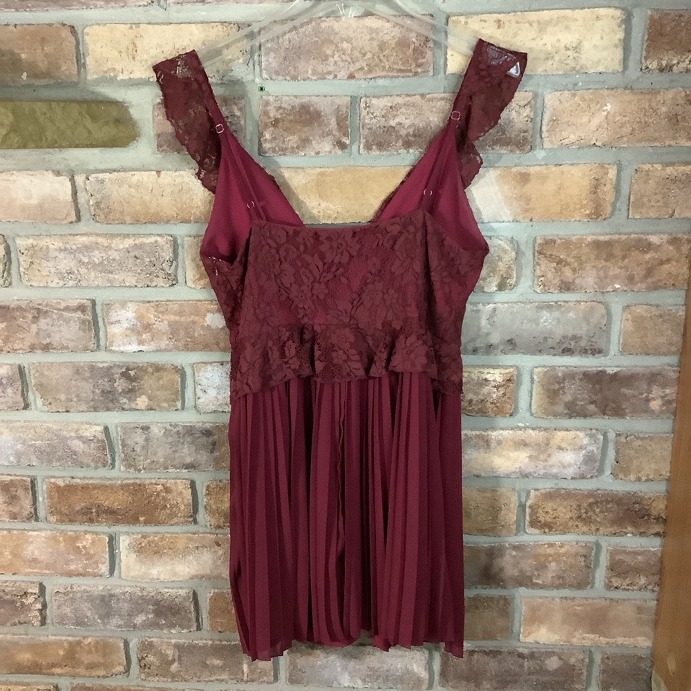 TOBI “Just Us Two” Pleated Lace Wine Skater Dress - Picture 12 of 12